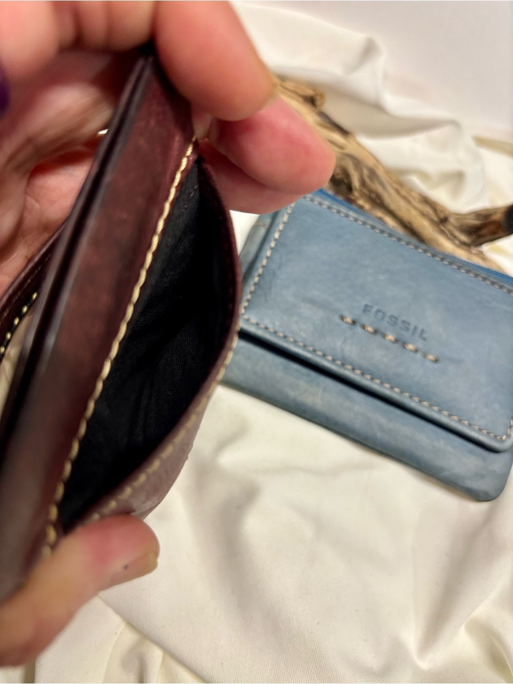 2 Sets of Fossil Small Leather Zip Wallets in Deep Brown and Light Blue - Picture 7 of 12